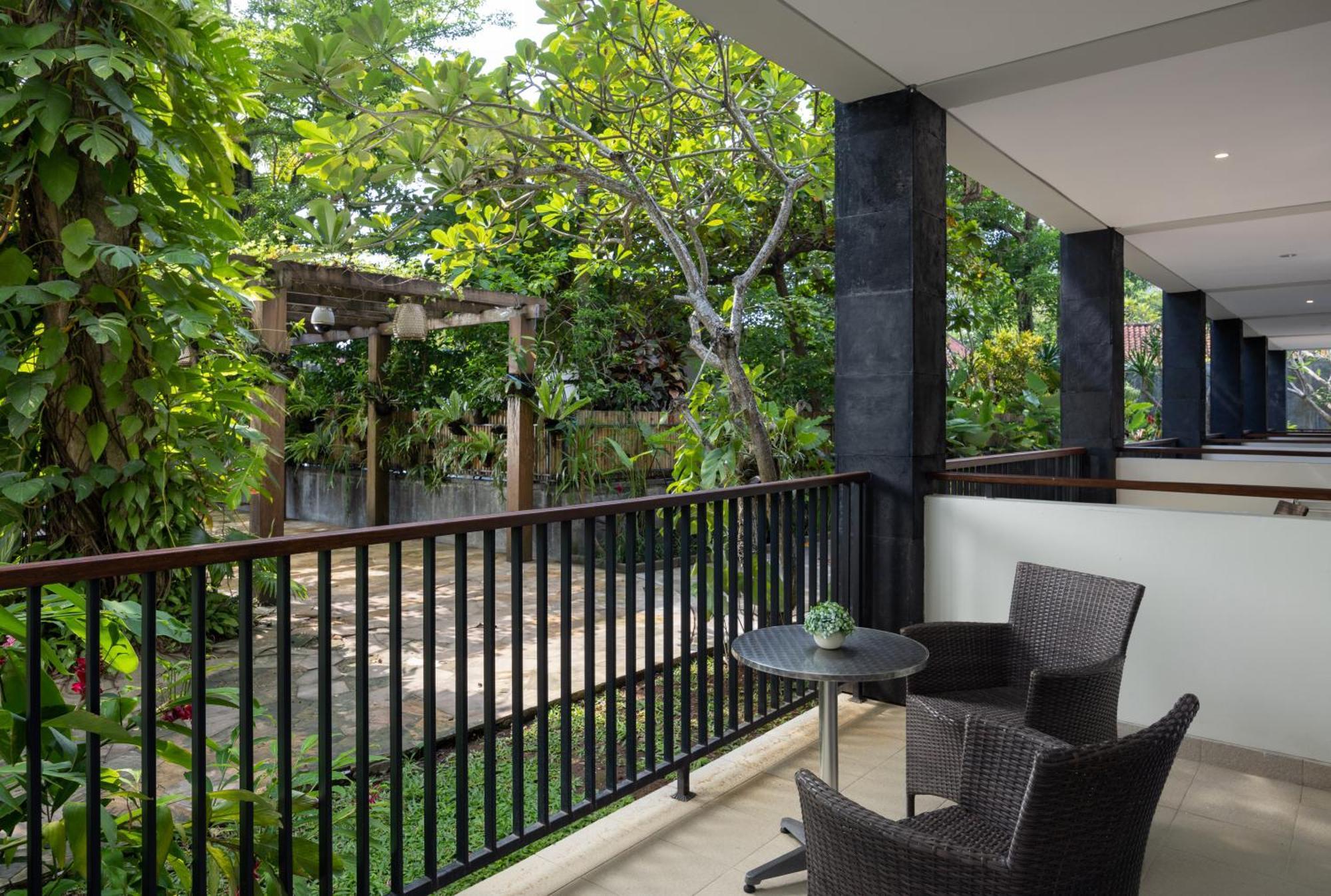 Taksu Sanur Hotel Exterior foto